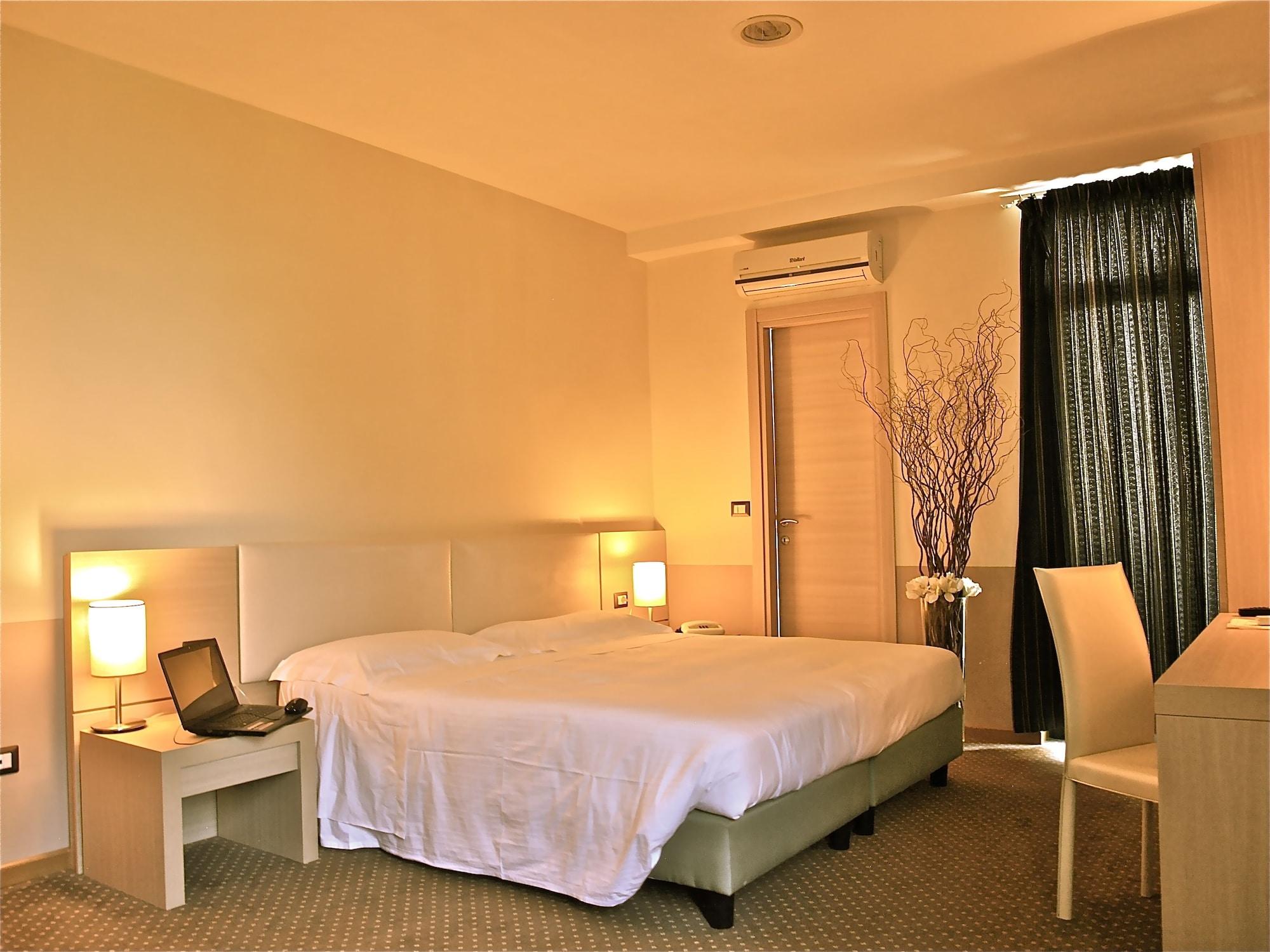 Domus Park Hotel & Spa Frascati Eksteriør billede